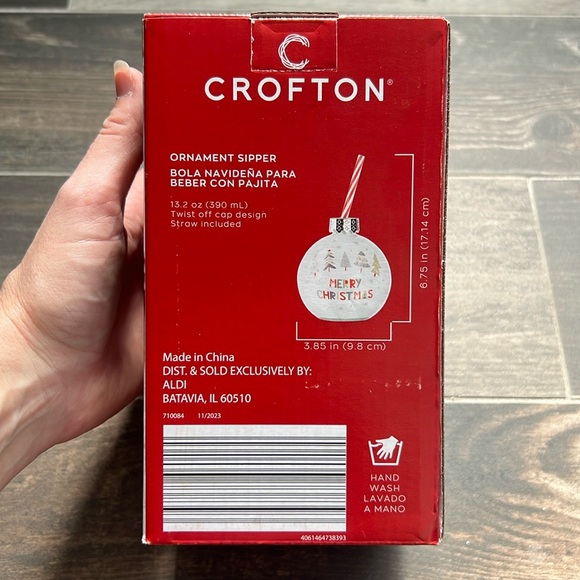 Merry Christmas Ornament Sipper - Picture 3 of 3